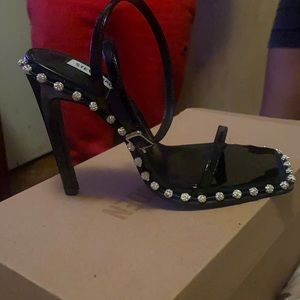Selling my Steve Madden Black Zelle. Brand new